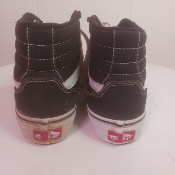 Vans  Off The Wall women's black and white canvas high tops. Size 6.5 - Picture 3 of 6